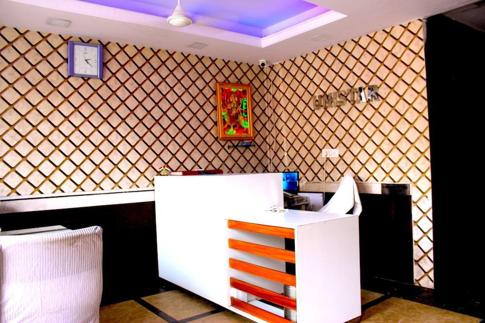 Hotel Unistar New Delhi Ngoại thất bức ảnh