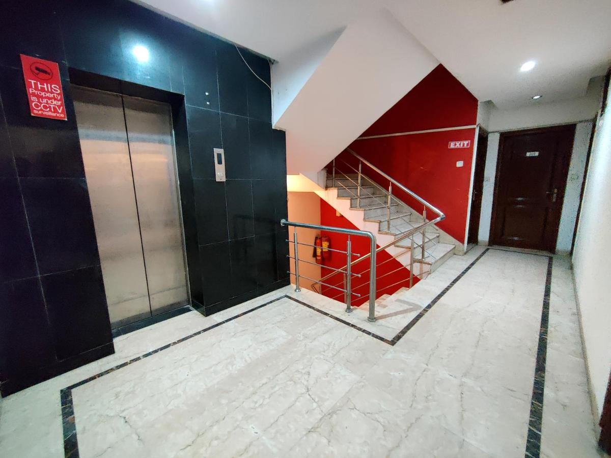Hotel Unistar New Delhi Ngoại thất bức ảnh