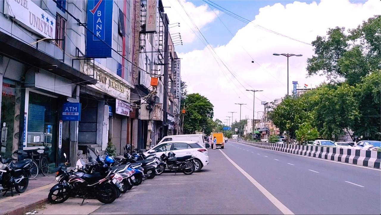 Hotel Unistar New Delhi Ngoại thất bức ảnh