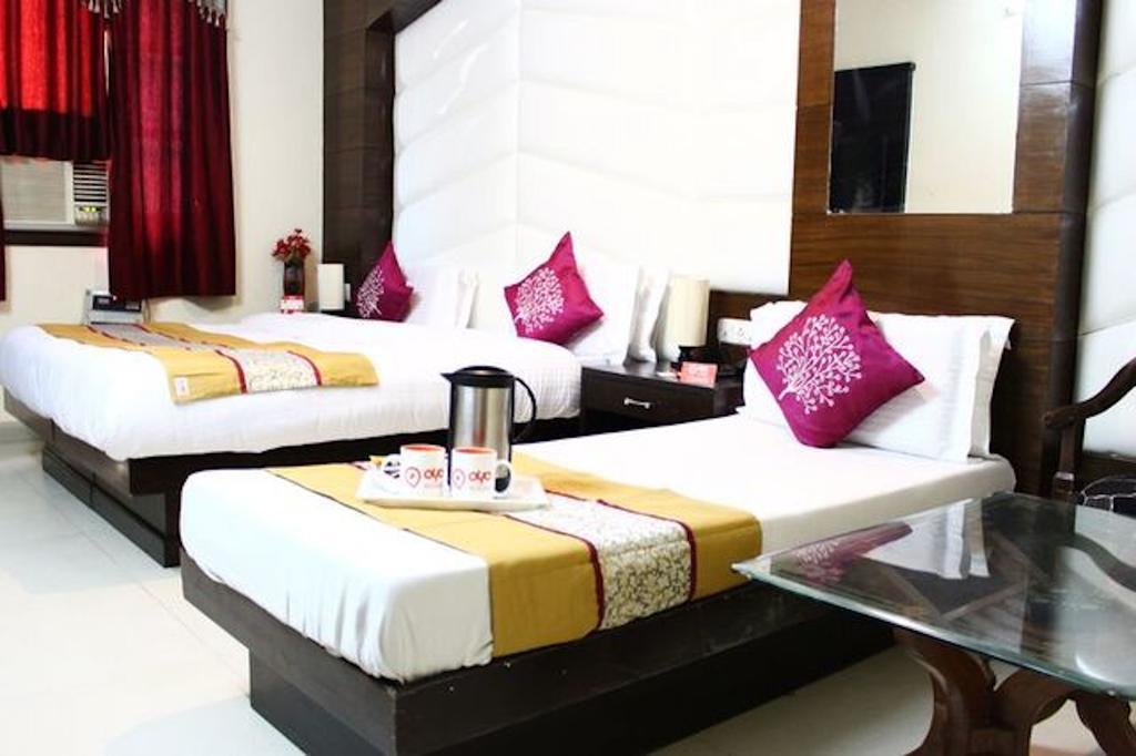 Hotel Unistar New Delhi Ngoại thất bức ảnh