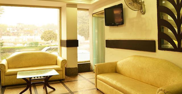 Hotel Unistar New Delhi Ngoại thất bức ảnh