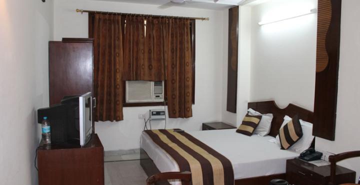 Hotel Unistar New Delhi Ngoại thất bức ảnh
