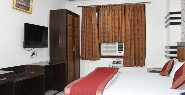 Hotel Unistar New Delhi Ngoại thất bức ảnh