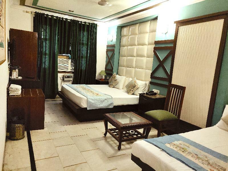 Hotel Unistar New Delhi Ngoại thất bức ảnh